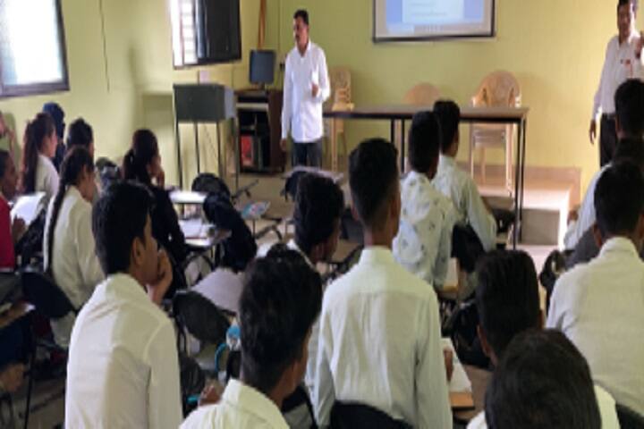 Shri Guru Buddhiswami Mahavidyalaya campus in Parbhani, Maharashtra, India — photo 4