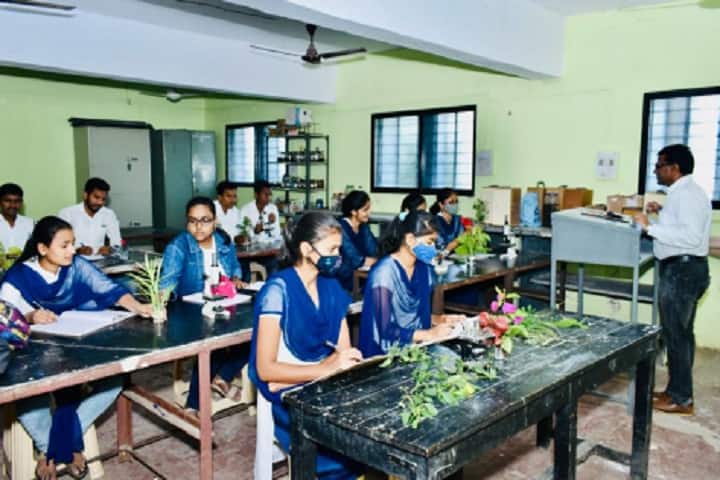 Shri Guru Buddhiswami Mahavidyalaya campus in Parbhani, Maharashtra, India — photo 6