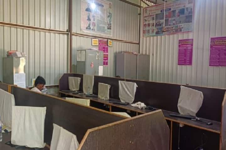 Lokmanya Tilak Mahavidyalaya campus in Wadwani, Maharashtra, India — photo 3