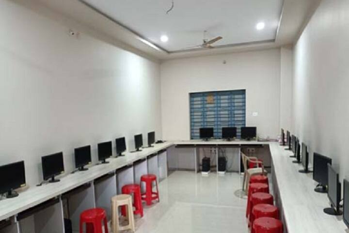 Rashtrapita Mahatma Gandhi Arts and Science College campus in Nagbhid, Maharashtra, India — photo 2