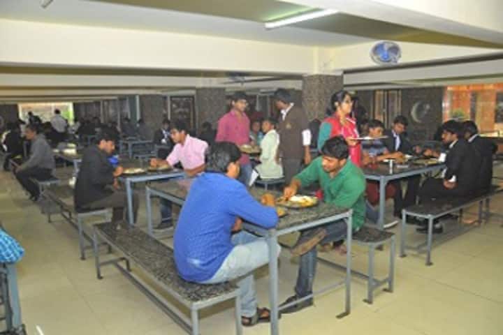 Lingaya's Vidyapeeth campus in Faridabad, Haryana, India — photo 3