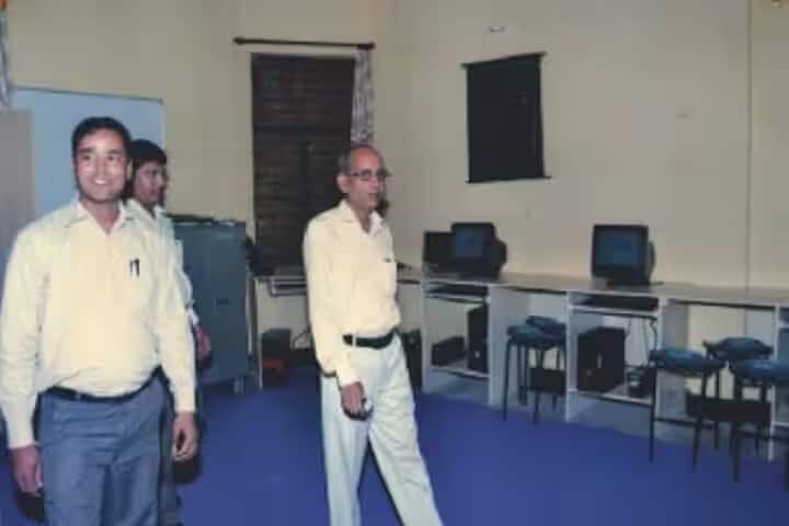 Maa Gayatri Arya Kanya Mahavidyalaya campus in Etah, Uttar Pradesh, India — photo 4