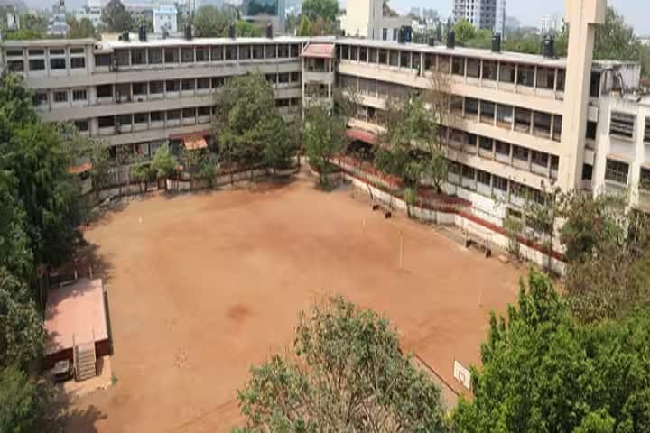 Modern College of Arts Science and Commerce, Shivajinagar, Pune campus in Pune, Maharashtra, India
