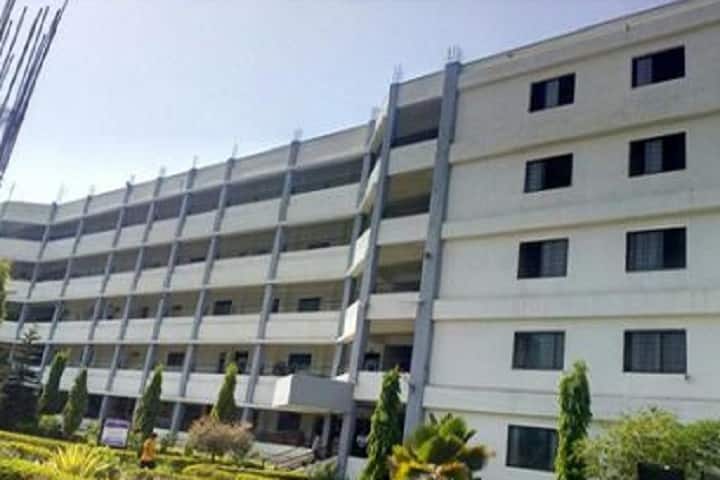 SM Joshi College campus in Pune, Maharashtra, India — photo 1