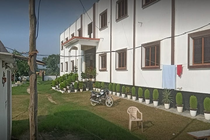 Kedar Faujdar Mahavidyalaya campus in Ghazipur, Uttar Pradesh, India — photo 1