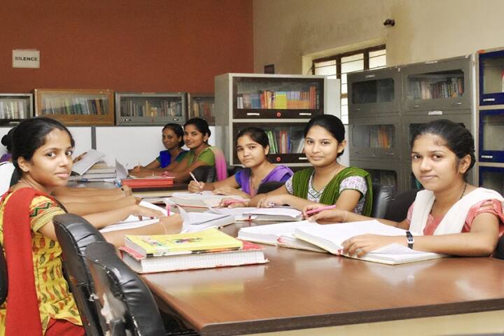 Manmeet Nagar Mahavidyalaya campus in Lakhimpur Kheri, Uttar Pradesh, India — photo 3