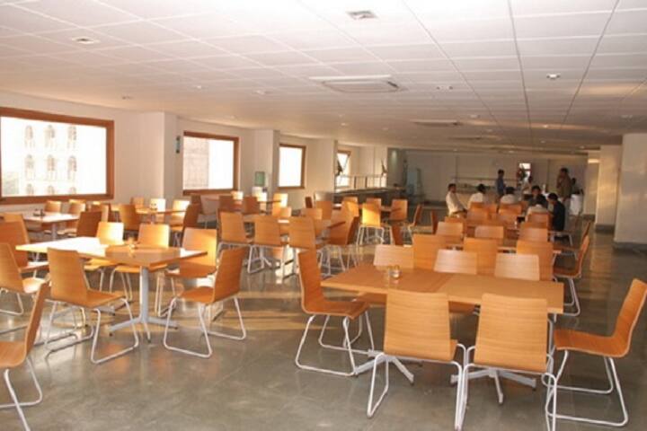 Maharishi Institute of Management campus in Indore, Madhya Pradesh, India — photo 3