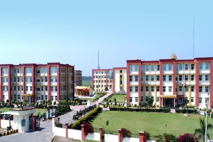 Universal Institute of Engineering and Technology campus in Mohali, Punjab, India — photo 1