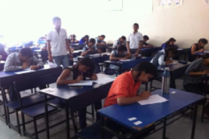 Acropolis Faculty of Management and Research campus in Manglaya Sadak, Madhya Pradesh, India — photo 2