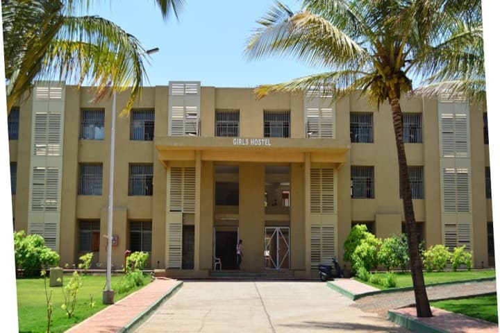 Dr DY Patil Institute of Engineering and Technology campus in Pune, Maharashtra, India — photo 5