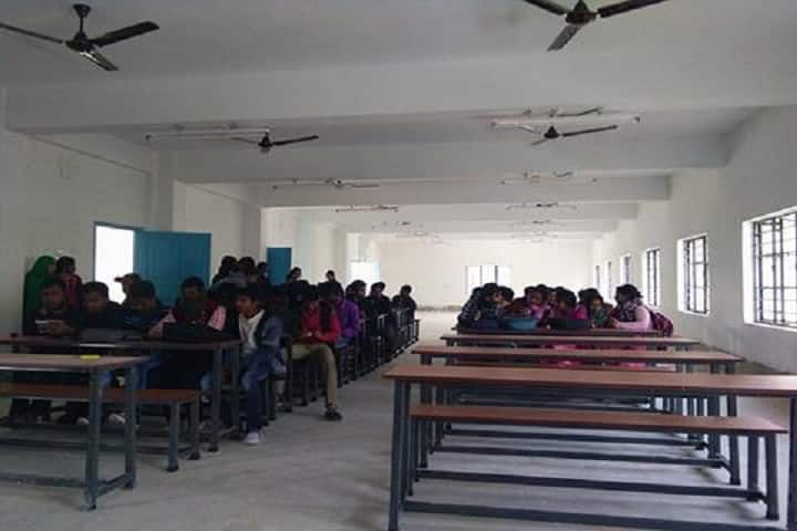 Kumarganj College campus in Balurghat, West Bengal, India — photo 2