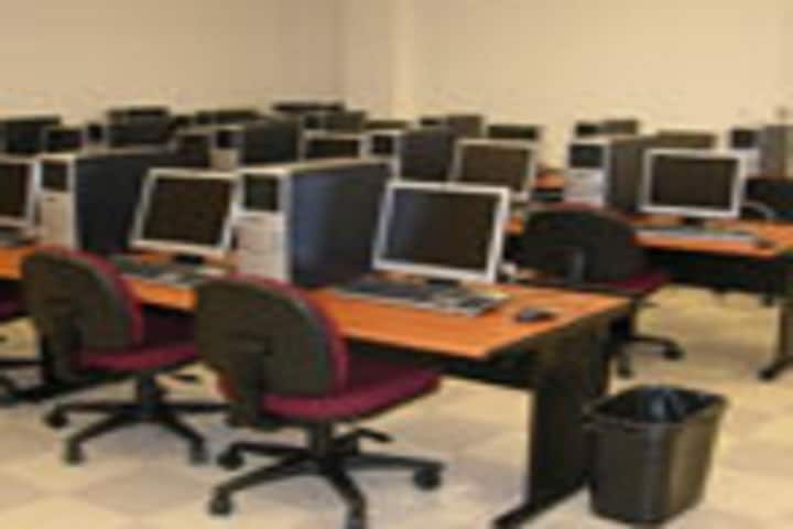RPS Kanya Mahavidyalaya campus in Bijnor, Uttar Pradesh, India — photo 2