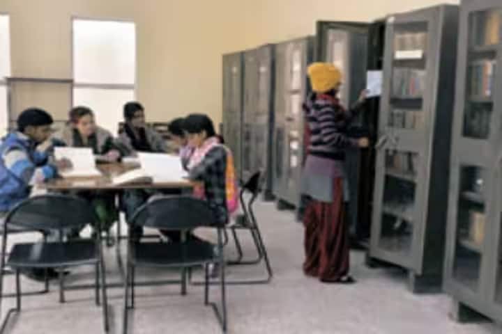 Nav Sadhana Kala Kendra campus in Varanasi, Uttar Pradesh, India — photo 3