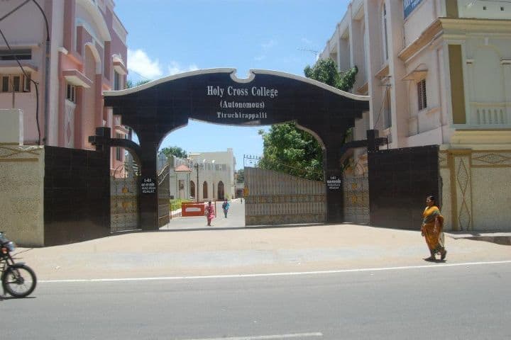 Holy Cross College Trichy campus in Tiruchirappalli, Tamil Nadu, India — photo 2