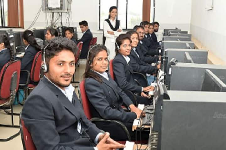 Matoshri College of Management and Research Centre campus in Eklahare, Maharashtra, India — photo 3