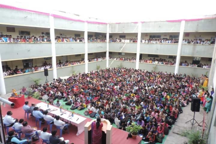 Sanjivani Rural Education Society's Sanjivani College of Pharmaceutical Education and Research campus in Kopargaon, Maharashtra, India — photo 2