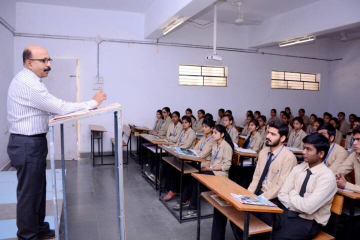 Sanjivani Rural Education Society's Sanjivani College of Pharmaceutical Education and Research campus in Kopargaon, Maharashtra, India — photo 4