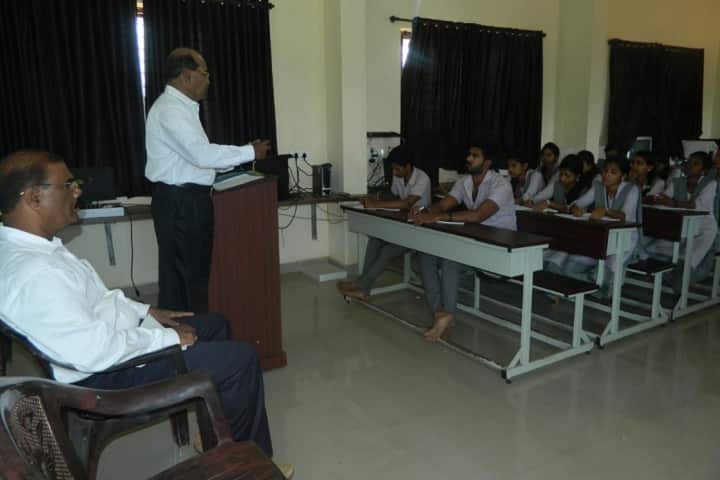 Lakshmi Soma Bangera Government First Grade College campus in Udupi, Karnataka, India — photo 5