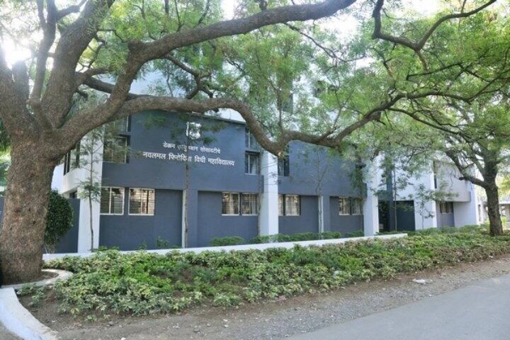 DES Law College campus in Pune, Maharashtra, India — photo 2