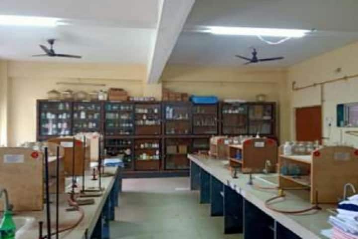 Comrade Godavari Shamrao Parulekar College of Arts Commerce and Science campus in Talasari, Maharashtra, India — photo 5