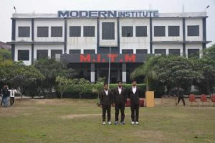 Modern Institute of Technology and Management campus in Ghaziabad, Uttar Pradesh, India — photo 1