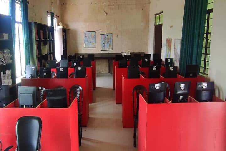 Saraswati Devi Mahila Mahavidyalaya campus in Maharajganj, Uttar Pradesh, India — photo 4