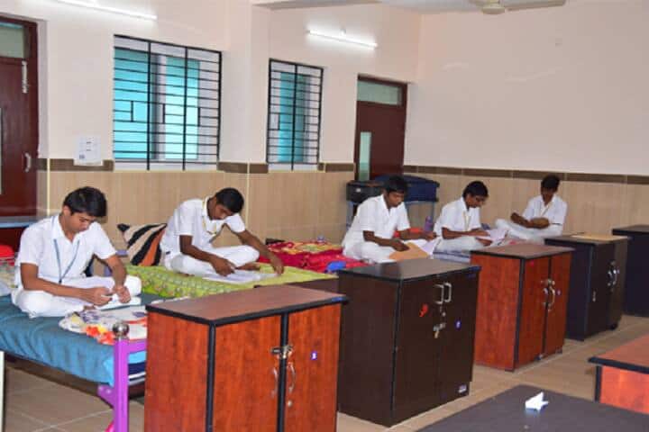 Saraswati Devi Mahila Mahavidyalaya campus in Maharajganj, Uttar Pradesh, India — photo 5