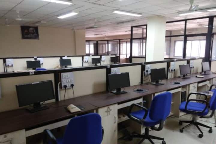 L.E. College or LEC Morbi campus in Morbi, Gujarat, India — photo 5