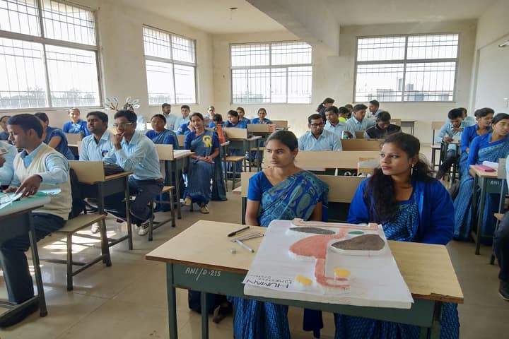Aadarsh Mahavidyalaya campus in Datrenga, Chhattisgarh, India — photo 4