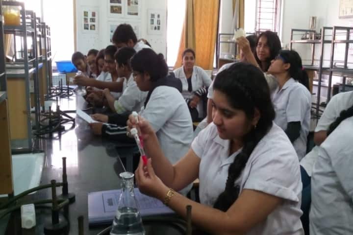 Fergusson College campus in Pune, Maharashtra, India — photo 2