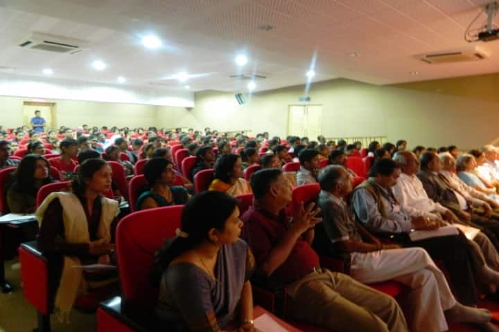 Fergusson College campus in Pune, Maharashtra, India — photo 5