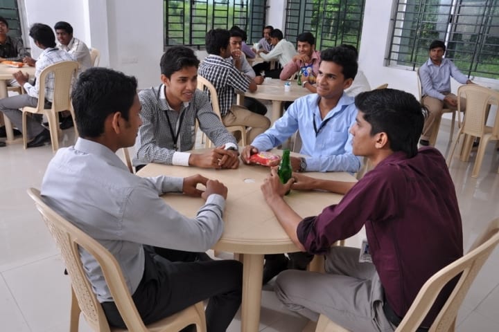 Dhaanish Ahmed Institute of Technology campus in Coimbatore, Tamil Nadu, India — photo 2