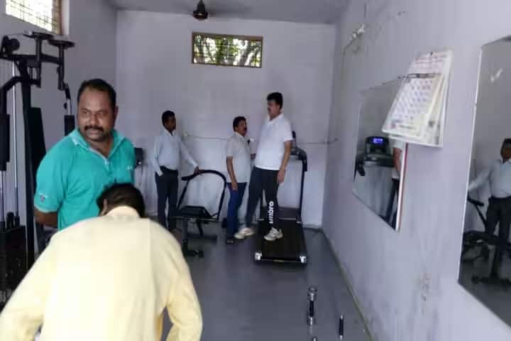 Lokmanya Mahavidyalaya campus in Warora, Maharashtra, India — photo 2