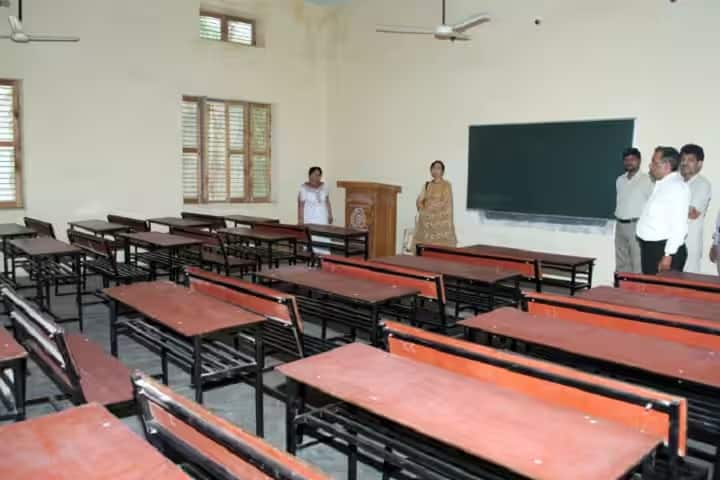 Smt Genda Devi Mahavidyalaya campus in Etah, Uttar Pradesh, India — photo 6