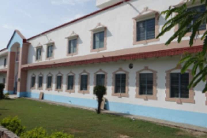 Amrita Singh Memorial Degree College campus in Aligarh, Uttar Pradesh, India — photo 1