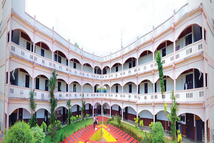 KMEA College of Arts and Science campus in Aluva, Kerala, India — photo 1
