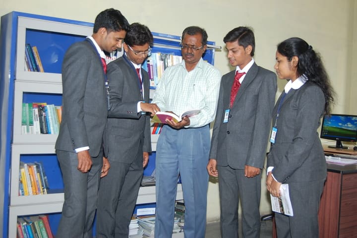 MC Gupta College of Business Management campus in Hyderabad, Telangana, India — photo 5
