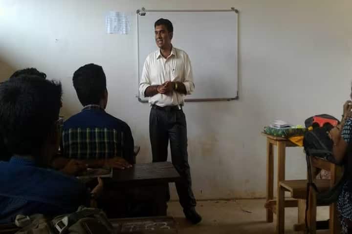 Sree Narayana Guru College of Advanced Studies campus in Thiruvananthapuram, Kerala, India — photo 3