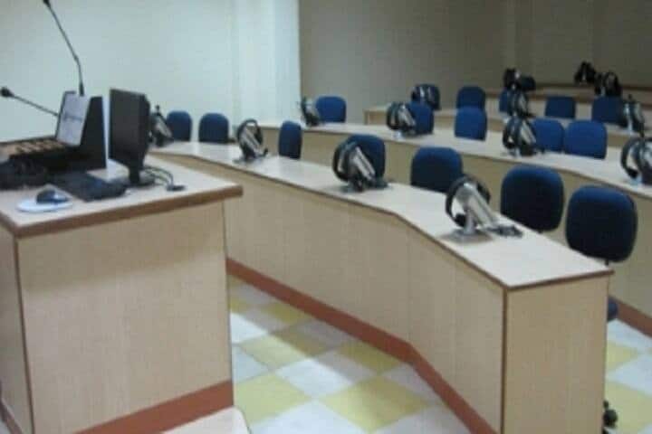 Smt Sharda Devi Jwala Prasad Agarwal Girls Post Graduate College campus in Bulandshahr, Uttar Pradesh, India — photo 4