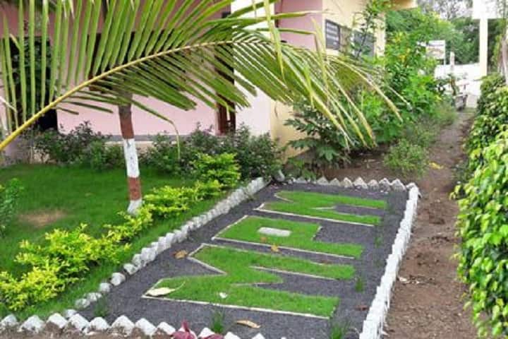 Mahatma Phule Mahavidyalaya campus in Ahmedpur, Maharashtra, India — photo 3