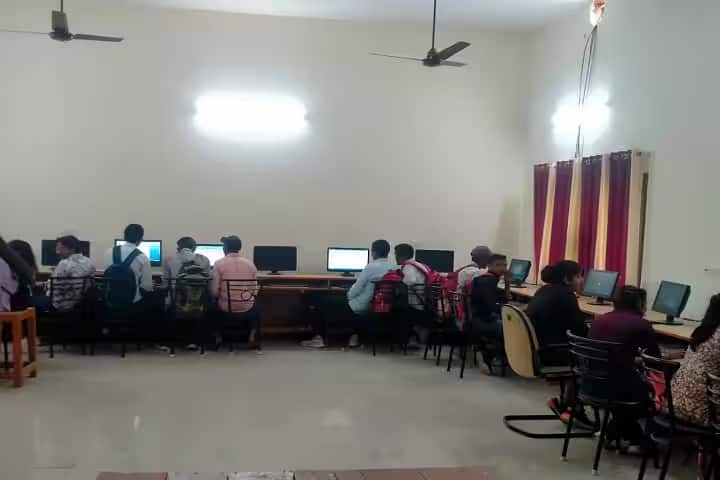 Sri Guru Hari Singh PG College campus in Sirsa, Haryana, India — photo 4