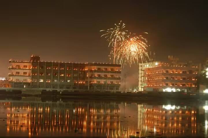 Shree PM Patel Institute of Postgraduate Studies and Research in Science campus in Anand, Gujarat, India — photo 1