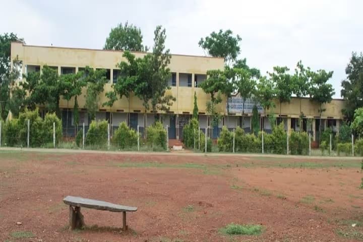 HC Boraiah Memorial SC ST First Grade College of Arts and Commerce campus in Jagalur, Karnataka, India — photo 2