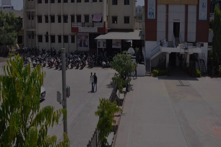 Smt Kesharbai Lahoti Mahavidyalaya campus in Amravati, Maharashtra, India — photo 1