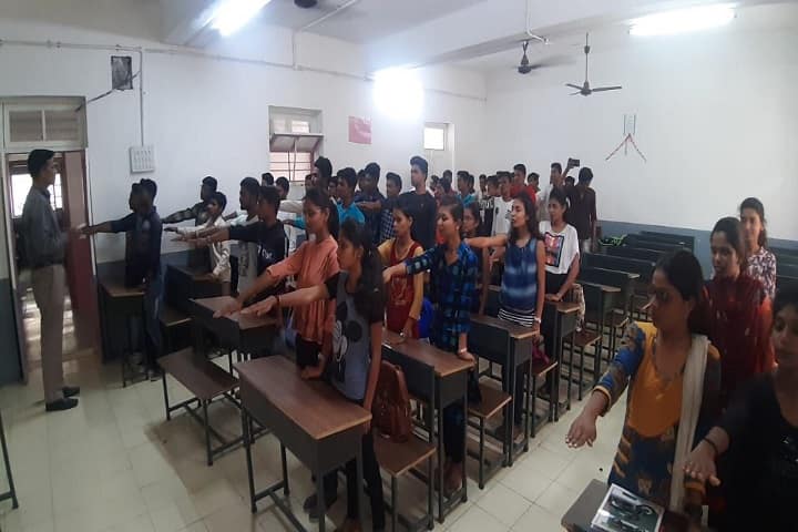 Smt Kesharbai Lahoti Mahavidyalaya campus in Amravati, Maharashtra, India — photo 2