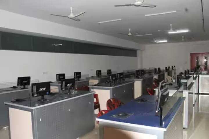Sadhana PU and Degree College campus in Bangalore, Karnataka, India — photo 4