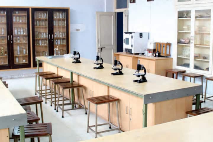 Smt Pramila Gokul Das Daga Girl's College campus in Raipur, Chhattisgarh, India — photo 5