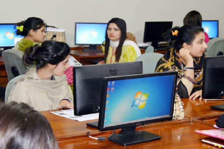 Ganpati PG Mahila Mahavidyalaya campus in Jaipur, Rajasthan, India — photo 2