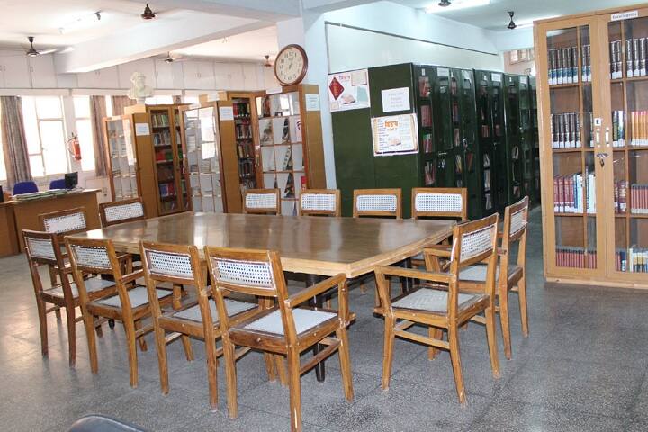 Guru Nanak Girls College campus in Ludhiana, Punjab, India — photo 4