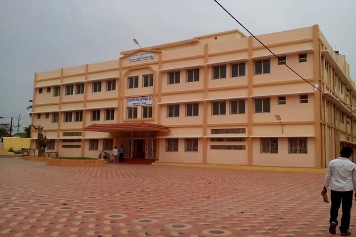 Gopabandhu Ayurveda Mahavidyalaya campus in Puri, Odisha, India — photo 1
